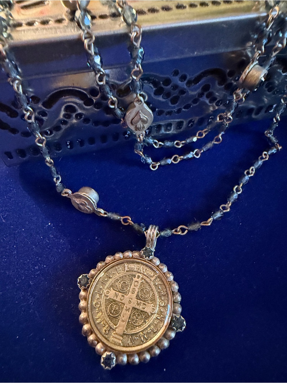 VSA Virgins Saints & Angels San Benito Necklace + Mexican Sacred Heart Tin Box - Picture 2 of 12